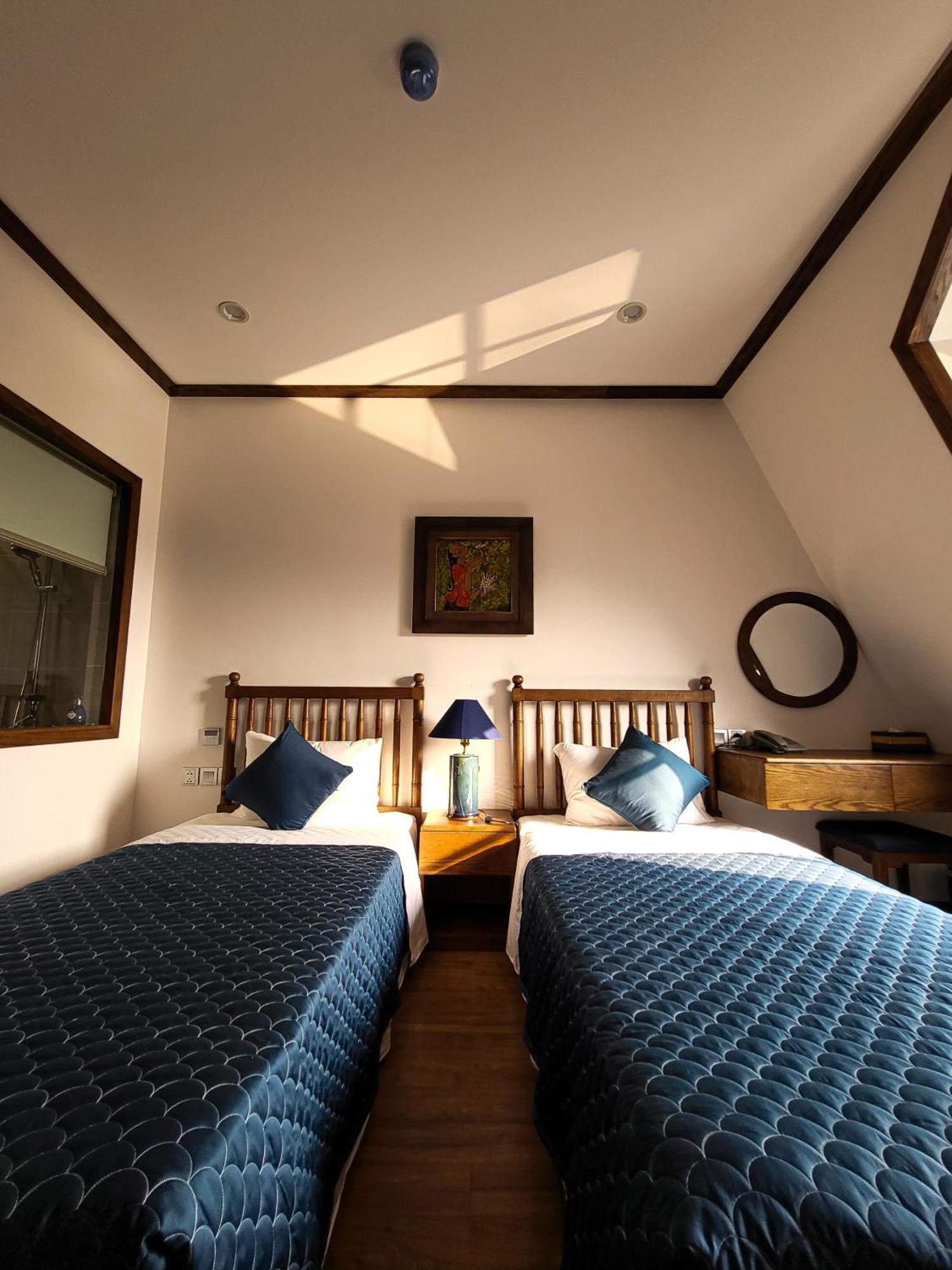 Lavian Hotel 하롱 외부 사진